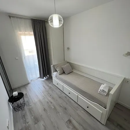 With Parking Space - 23049 Μεντουλίν
