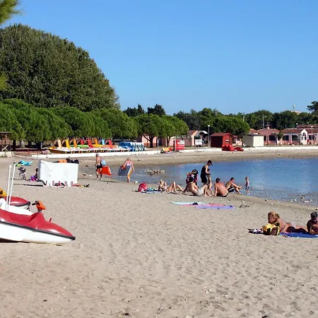 Lejlighed With Parking Space - 23049